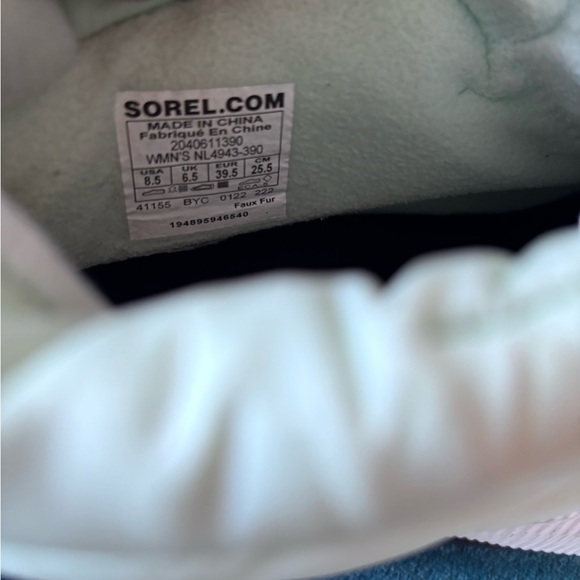 Sorel Women's Waterproof Puffy Boot / Mint 8.5 - Picture 5 of 7